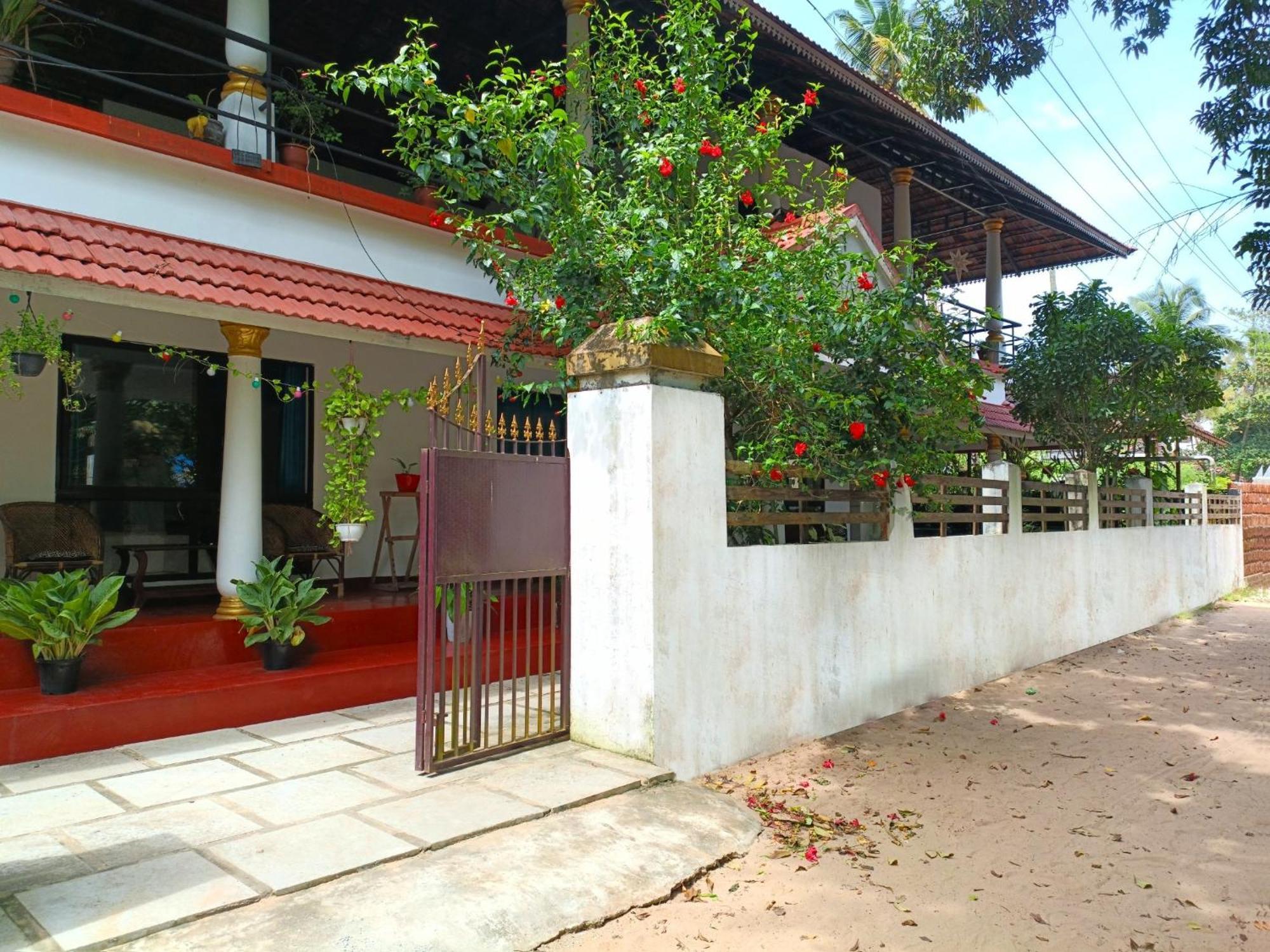 Marari Beach Cleetus Homestay Mararikulam Exterior photo